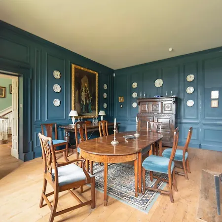 The Coach House At Ballinderry Park ゲストハウス バリナスロー